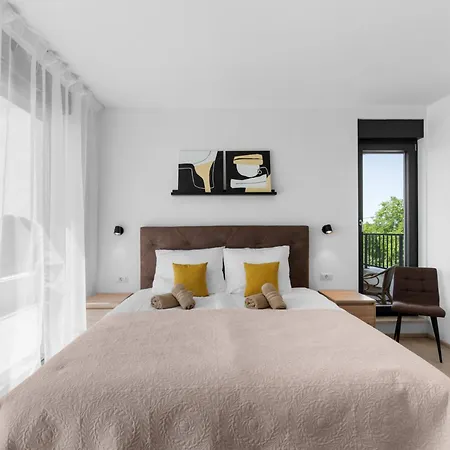 Tola By Interhome *